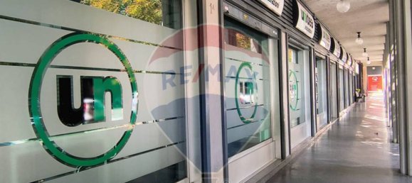 10-Zimmer Büro in Bergamo, Italy, Nr. 380135 2