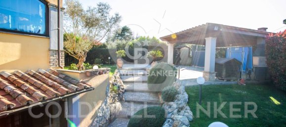 4 bedrooms Villa in Bracciano, Italy No. 11231 5
