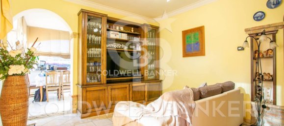 4 bedrooms Villa in Bracciano, Italy No. 11231 8