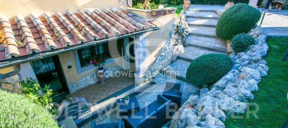 4 bedrooms Villa in Bracciano, Italy No. 11231 4