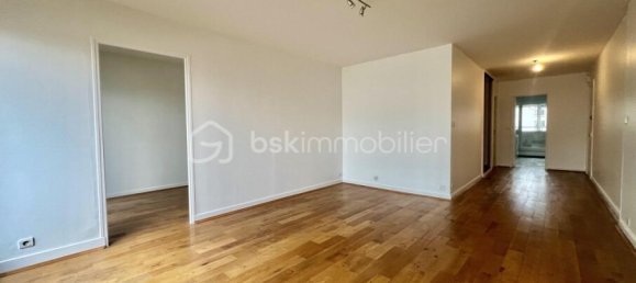 2 bedrooms Apartment in Paris, France No. 318743 3