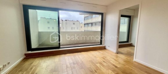 2 bedrooms Apartment in Paris, France No. 318743 2