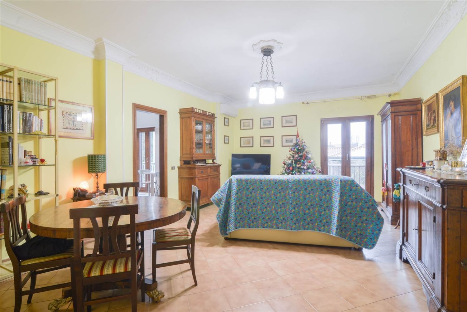 4 rooms Apartment in Rome, Italy No. 16024