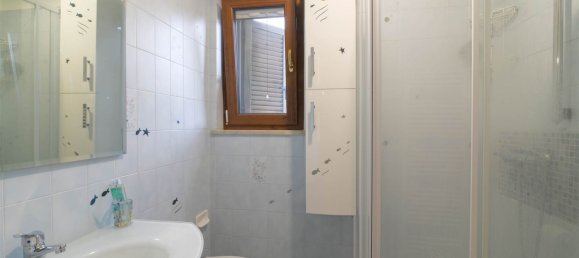 4 rooms Apartment in Rome, Italy No. 16024 11