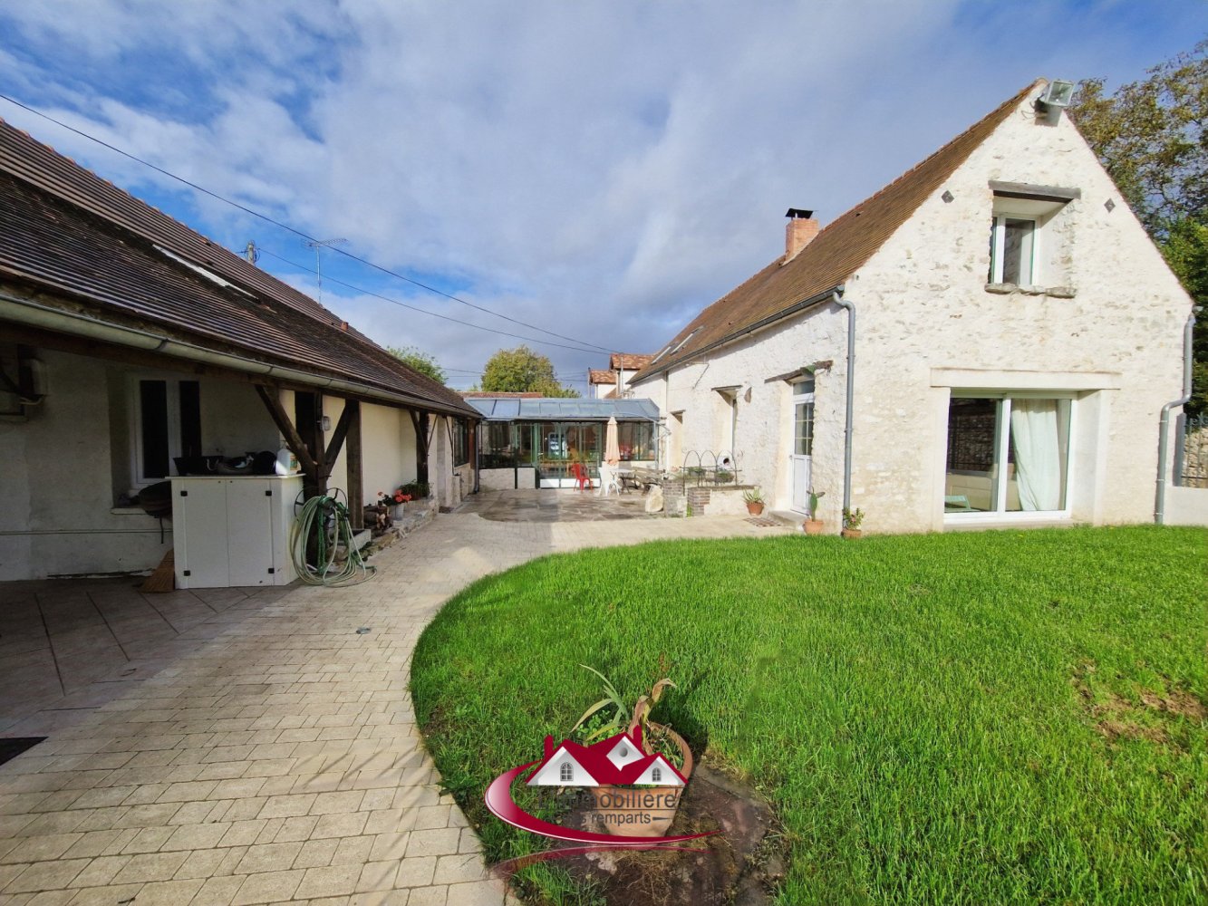 Дом с 5 спальнями в Улен, Франция № 155632