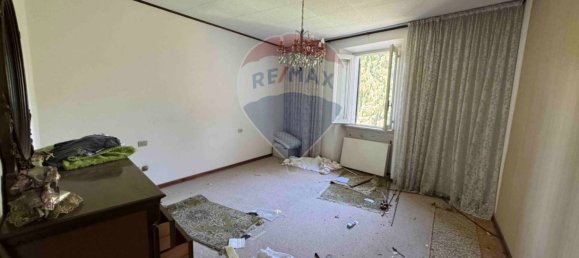 4 Schlafzimmer Wohnung in Clivio, Italy, Nr. 378931 15