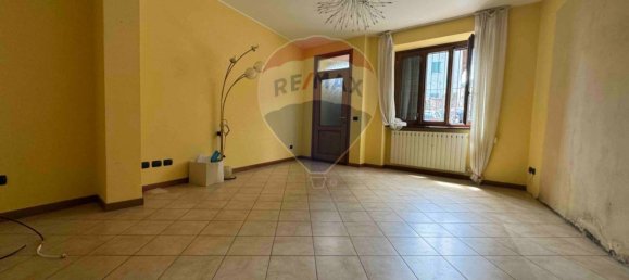 4 Schlafzimmer Wohnung in Clivio, Italy, Nr. 378931 18