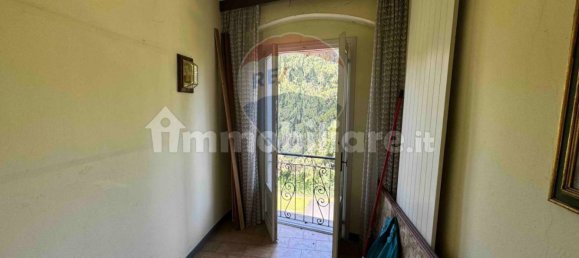 4 Schlafzimmer Wohnung in Clivio, Italy, Nr. 378931 19