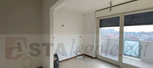 3 rooms Apartment in Abbiategrasso, Italy No. 2534 2