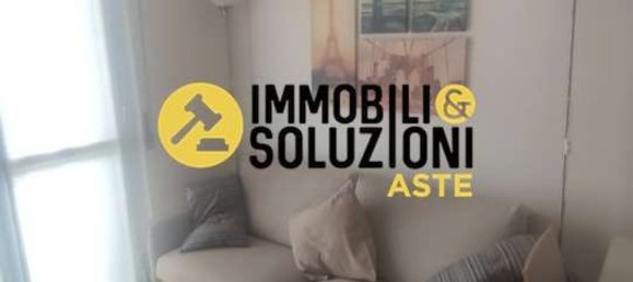 3 rooms Apartment in Garbagnate Milanese, Italy No. 6931 7