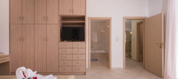 5 Schlafzimmer Villa in Chania, Greece, Nr. 147 9