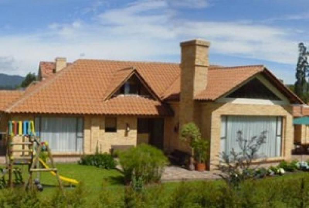 3 bedrooms House in Cundinamarca, Colombia No. 8056