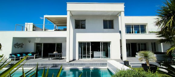 4 bedrooms Villa in Agde, France No. 205317 2