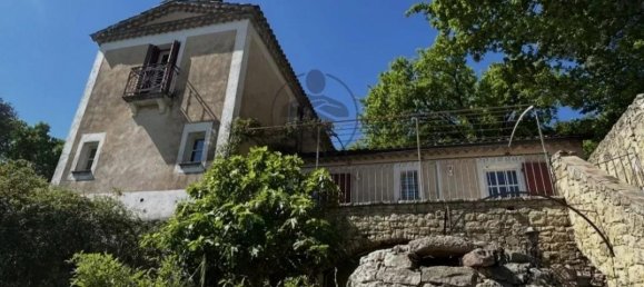 4 bedrooms Castles in Uzes, France No. 345431 4