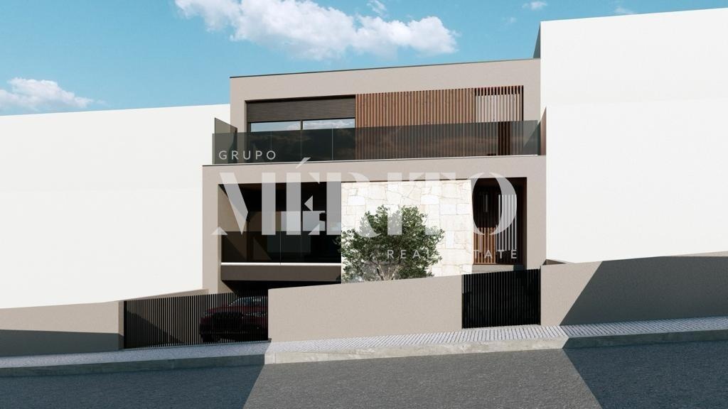 224m² Land in Povoa de Lanhoso, Portugal No. 80543