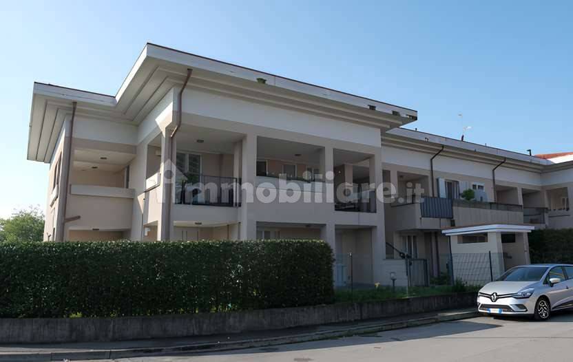 2-salle Appartement à Inzago, Italy No. 183063