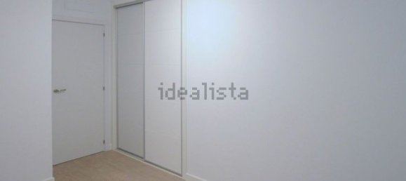 3 bedrooms Apartment in Madrid, Spain No. 82682 14