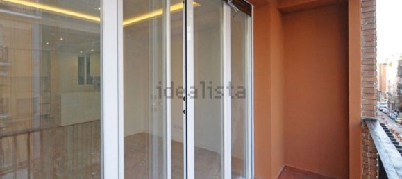 3 bedrooms Apartment in Madrid, Spain No. 82682 8