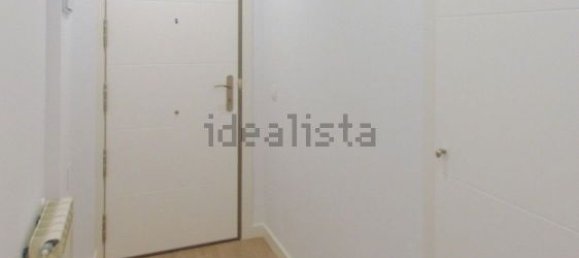 3 bedrooms Apartment in Madrid, Spain No. 82682 21