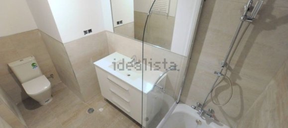 3 bedrooms Apartment in Madrid, Spain No. 82682 20