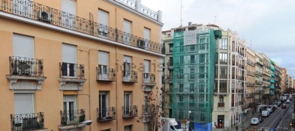 3 bedrooms Apartment in Madrid, Spain No. 82682 22
