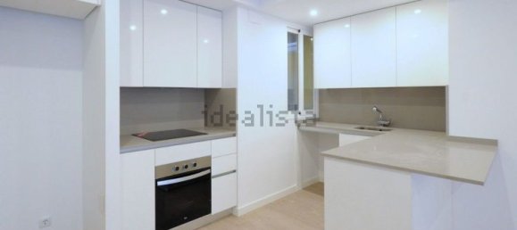 3 bedrooms Apartment in Madrid, Spain No. 82682 5