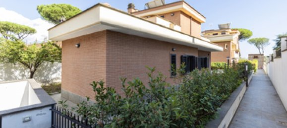 2 bedrooms Villa in Rome, Italy No. 290842 2