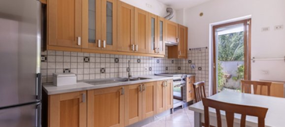 2 bedrooms Villa in Rome, Italy No. 290842 13