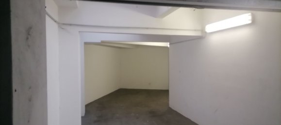 مرآب في Genoa, Italy 30متر مربع رقم 142533 2