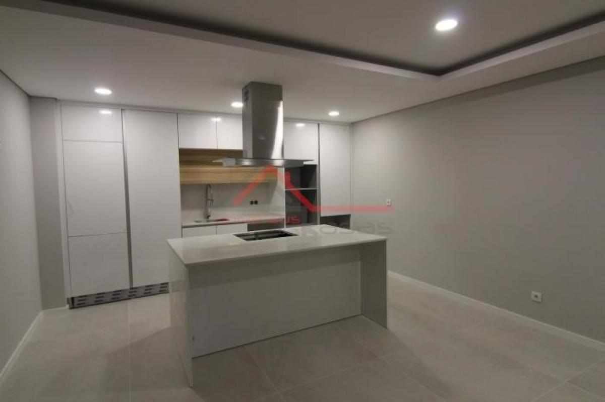 3 bedrooms Apartment in Palmela, Portugal No. 3934