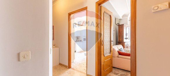 3 Schlafzimmer Wohnung in Fiumicino, Italy, Nr. 288447 7