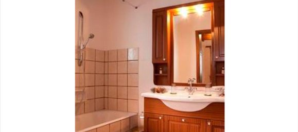 4 bedrooms Villa in Larissa, Greece No. 4046 7