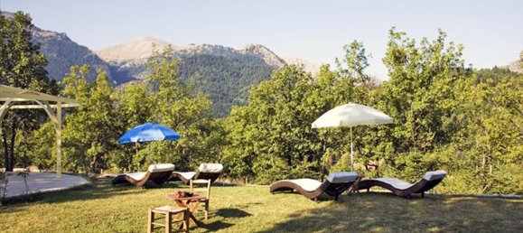 4 bedrooms Villa in Larissa, Greece No. 4046 3