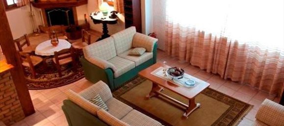 4 bedrooms Villa in Larissa, Greece No. 4046 16