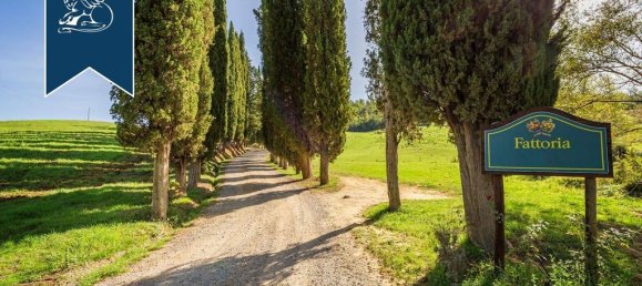 35 bedrooms House in San Gimignano, Italy No. 53070 13