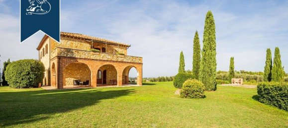35 bedrooms House in San Gimignano, Italy No. 53070 46