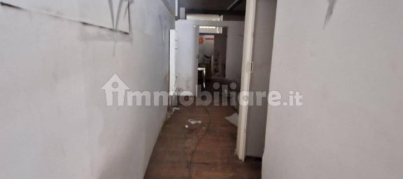 66m² Commercial property in Figline e Incisa Valdarno, Italy No. 326297 2