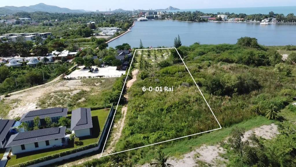  Land in Hua Hin, Thailand No. 59899