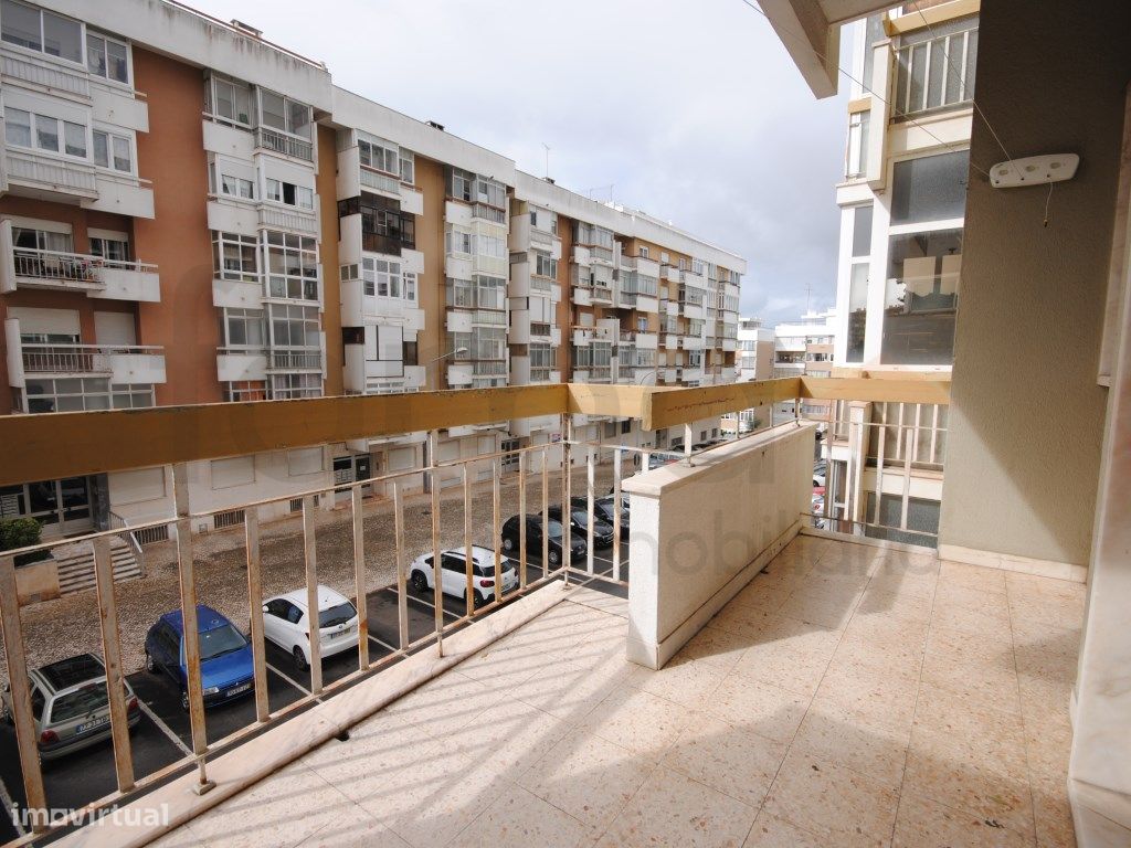 Apartamento de 2 dormitorios en Oeiras, Portugal No. 336014