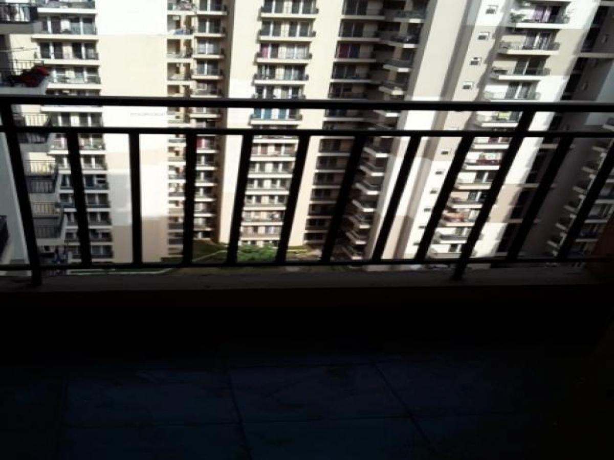 3 bedrooms House in Noida, India No. 67959