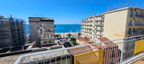 3 bedrooms Apartment in Salerno, Italy No. 99719 8