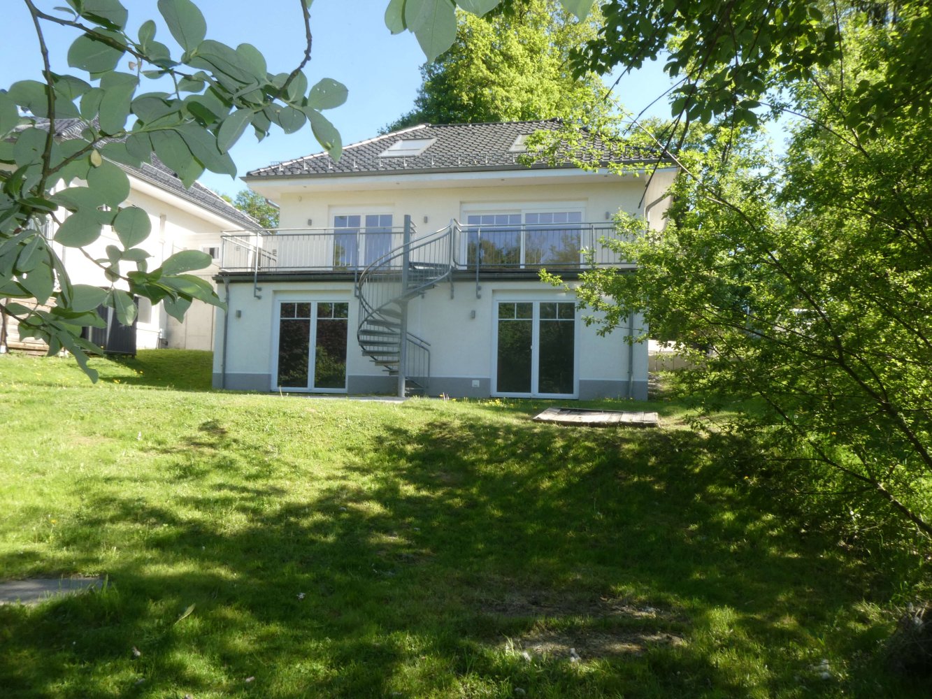 4 bedrooms Townhouse in Ennepe-Ruhr, Germany No. 227546