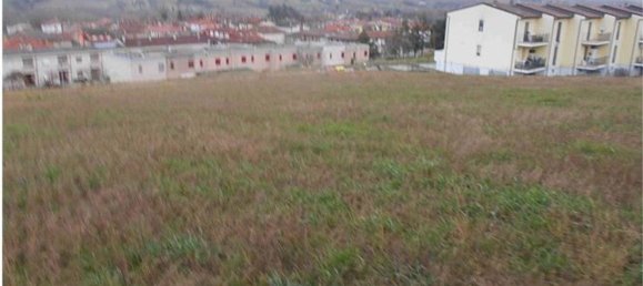 Земельный участок 7665м² в Монтекальво ин Фоля, Италия № 362628 2