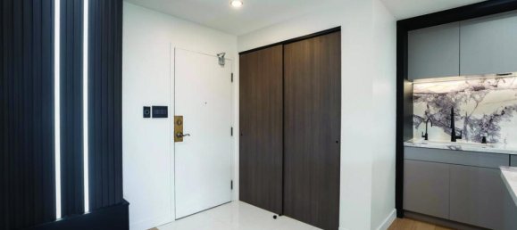 3 bedrooms Condo in Toronto, Canada No. 727 3