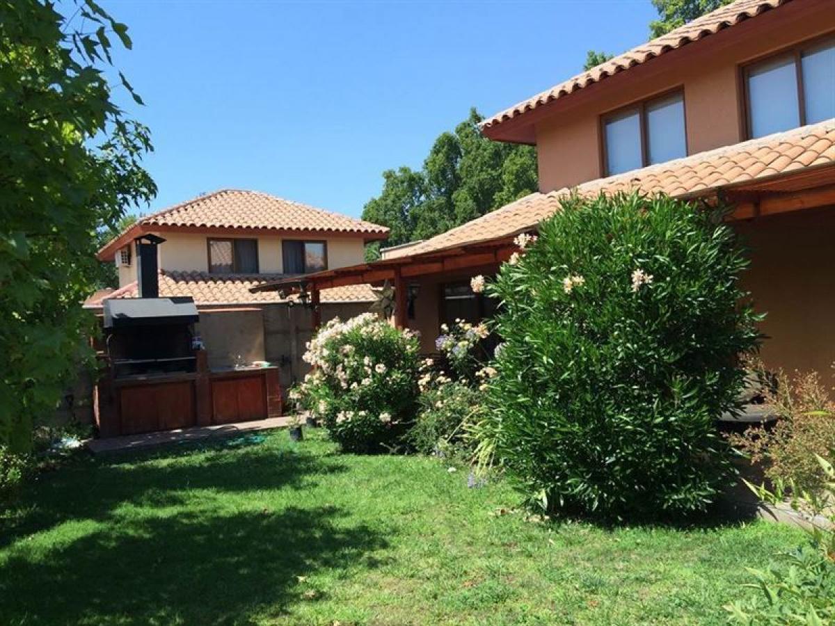 3 bedrooms House in Santiago, Chile No. 1854