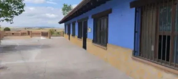 585m² Commercial property in Zaragoza, Spain No. 62472 12