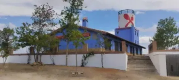 585m² Commercial property in Zaragoza, Spain No. 62472 8