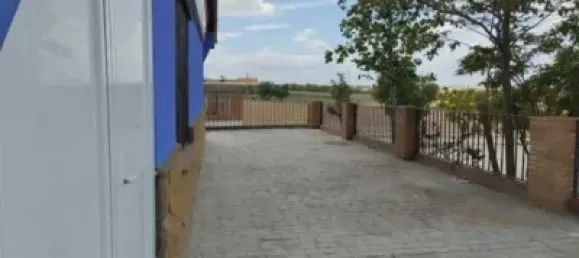 585m² Commercial property in Zaragoza, Spain No. 62472 27