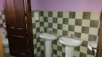 585m² Commercial property in Zaragoza, Spain No. 62472