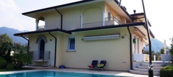 4 bedrooms Villa in Salò, Italy No. 118639 5